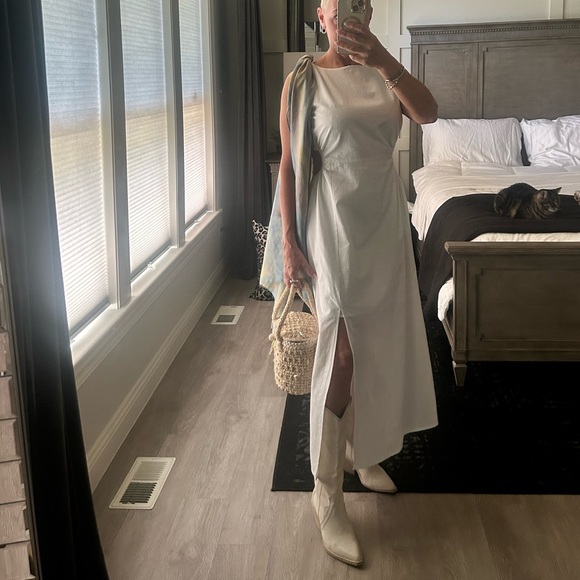 Meet your Posher - Picture 7 of 16